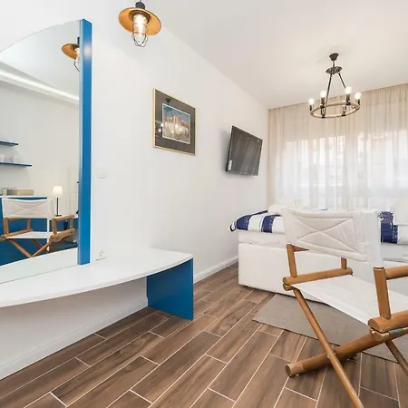 Blue Old Navy Rooms By Adex Travel