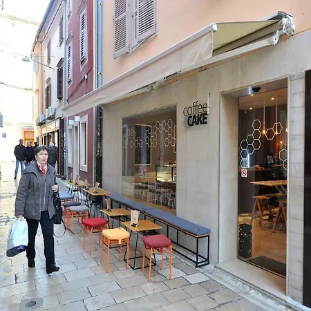 فندق مبيت وإفطار Blue Old Navy - Ae1094