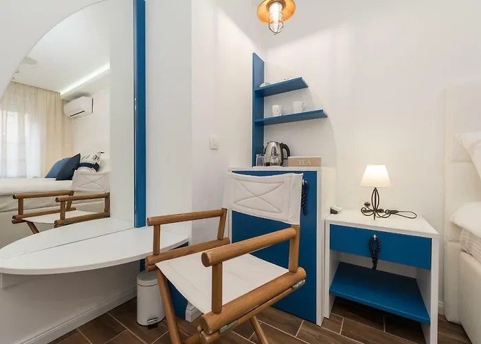 Blue Old Navy - Ae1094 Bed & Breakfast 4*