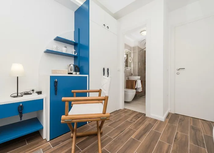 Blue Old Navy - Ae1094 Bed & Breakfast 4*