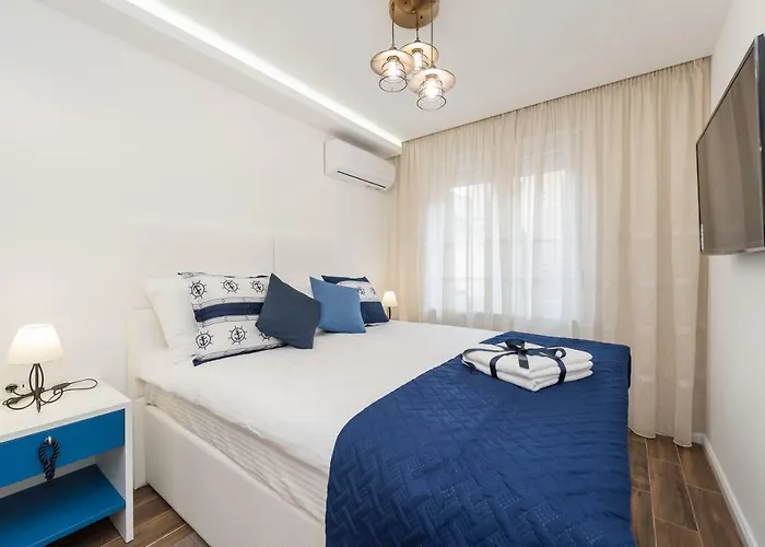 Blue Old Navy - Ae1094 Bed & Breakfast 4*