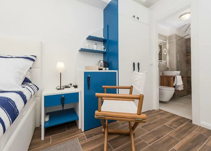 Blue Old Navy - Ae1094 Bed & Breakfast 4*